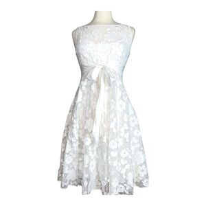 Adrianna Papell White Dress 8 Sleeveless Casual Fit Flare Bridal Shower Floral